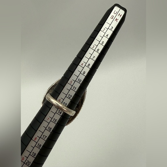 Vintage Navajo Sterling Silver Large Oval Turquoise Ring - Picture 3 of 5